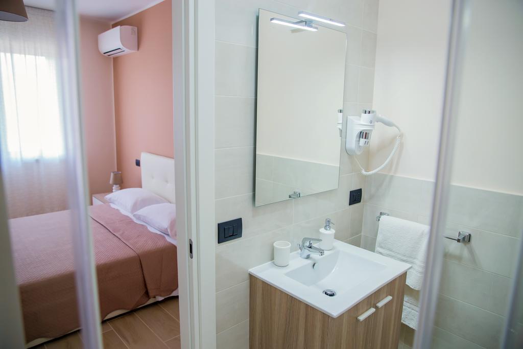 Gleda Rooms In The Square Pompei Zimmer foto