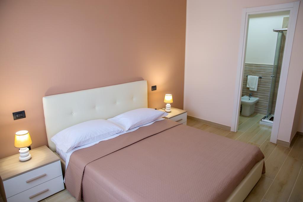 Gleda Rooms In The Square Pompei Zimmer foto